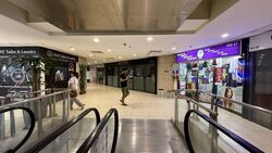 Lucky Plaza (D9), Retail #532532151